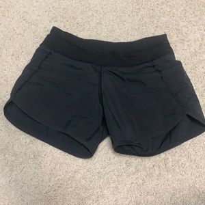 Girl’s Ivivva shorts sz10